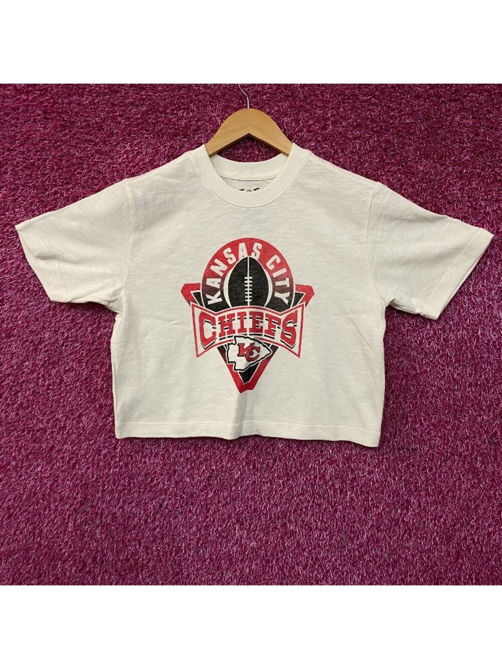Junk Food Clothing NFL Kansas City Chiefs Women's Mock Neck Crop Tee XS